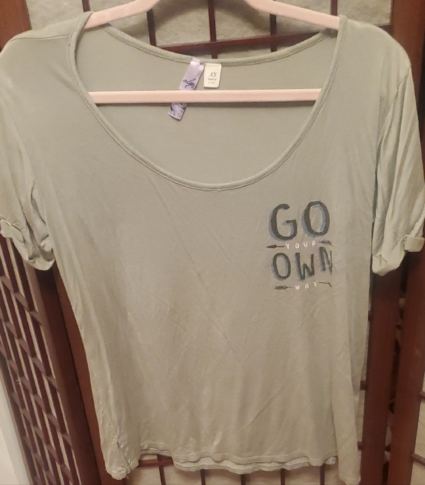 Alya Green Relaxed Short Sleeve Graphic Pajama Top